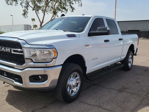 Used 2022 RAM 2500 Tradesman w/ Safety Group AWD/4WD image 4