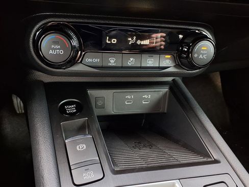 New 2026 Nissan Kicks SV w/ Illumination Package image 19