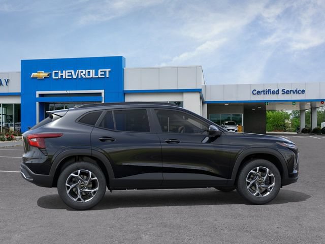New 2026 Chevrolet Trax LT w/ Sunroof Package FWD image 5