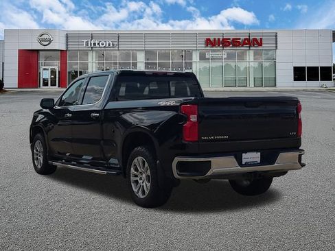 Used 2022 Chevrolet Silverado 1500 LTZ w/ Technology Package AWD/4WD image 5