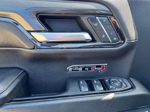 Used 2024 GMC Sierra 1500 AT4 AWD/4WD image 19