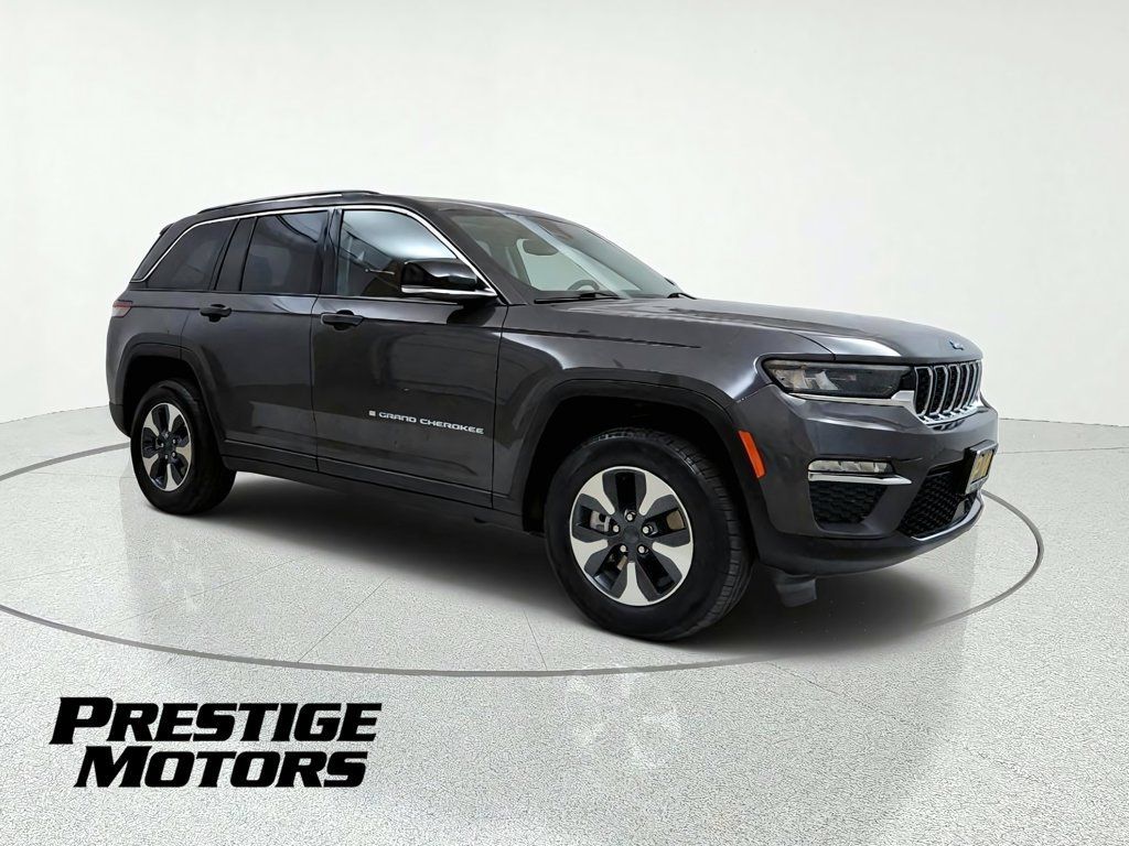 Used 2023 Jeep Grand Cherokee 4WD 4xe image 10