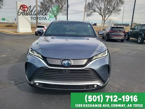 Used 2024 Toyota Venza Limited image 2