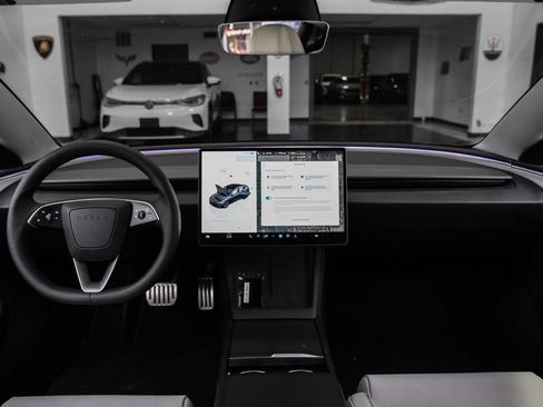 Used 2025 Tesla Model 3 Performance AWD/4WD image 14