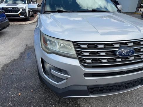 Used 2016 Ford Explorer Limited FWD image 13
