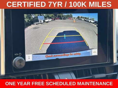Used 2025 Toyota RAV4 XLE AWD/4WD image 21