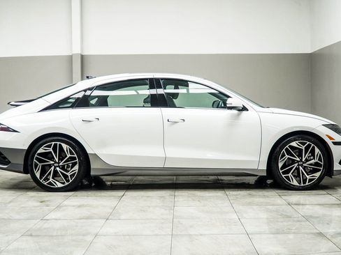 Used 2024 Hyundai Ioniq 6 Limited image 9