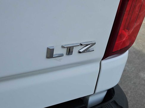 Used 2020 Chevrolet Silverado 2500 LTZ image 12