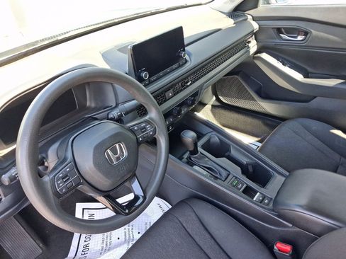 Used 2023 Honda Accord EX image 4
