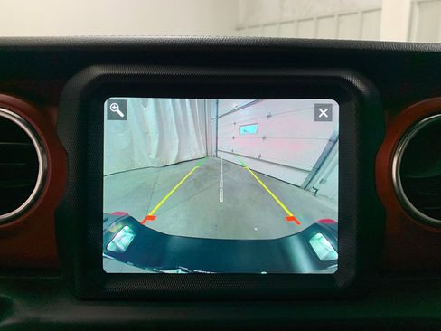 Used 2020 Jeep Gladiator Rubicon image 10