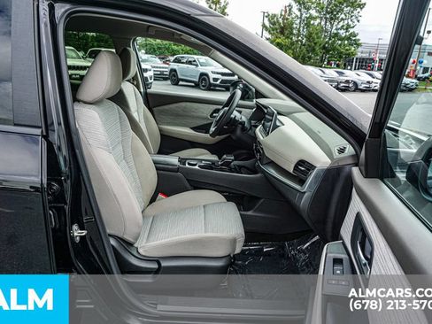 Used 2023 Nissan Rogue SV AWD/4WD image 22