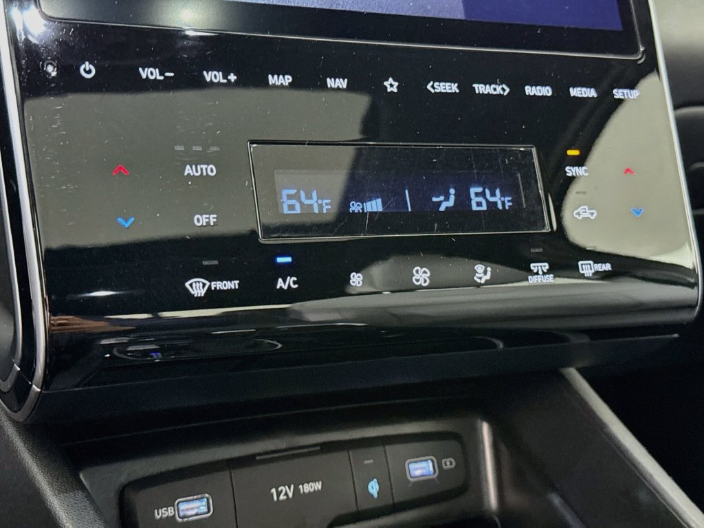 Certified 2023 Hyundai Santa Cruz SEL Premium AWD/4WD image 10
