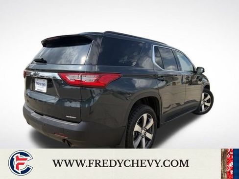 Used 2019 Chevrolet Traverse LT w/ LT Premium Package AWD/4WD image 5