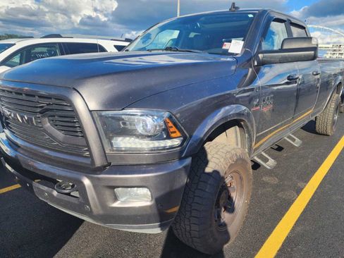 Used 2018 RAM 2500 Laramie w/ Sport Appearance Group AWD/4WD image 2