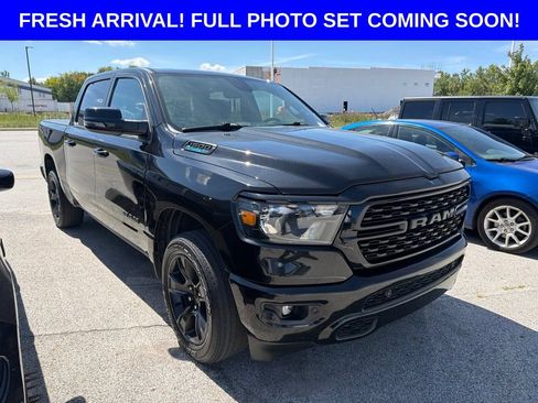 Used 2024 RAM 1500 Big Horn AWD/4WD image 2