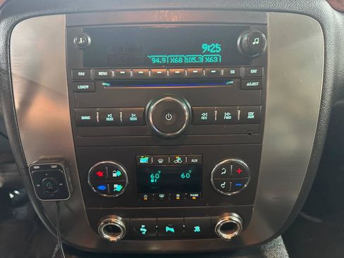 Used 2007 GMC Yukon SLT w/ SLT Preferred Equipment Group RWD image 24
