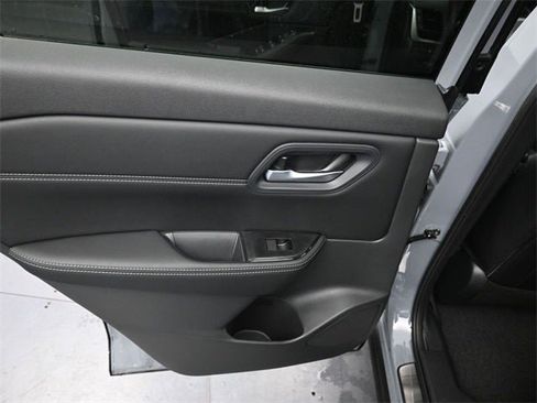 New 2026 Nissan Rogue SV image 37