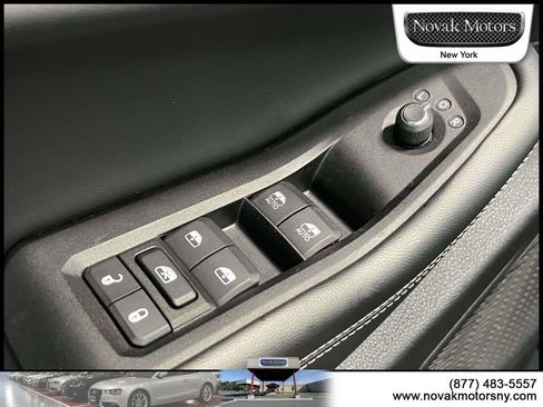 Used 2023 Jeep Grand Cherokee Limited w/ Trailer Tow Prep Group (B) AWD/4WD image 19