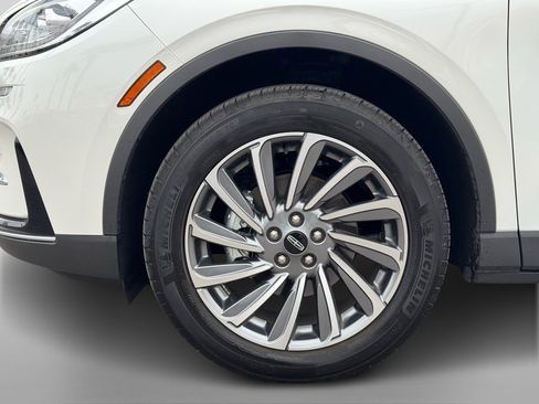 Used 2023 Lincoln Corsair Reserve w/ Equipment Group 201A image 10