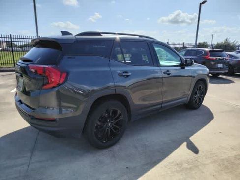 Used 2020 GMC Terrain SLT w/ Preferred Package FWD image 4
