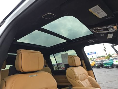 Used 2025 Jeep Grand Wagoneer L Series III w/ Rear Seat Video Group 1 AWD/4WD image 49