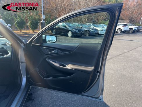 Used 2024 Chevrolet Malibu LT image 26