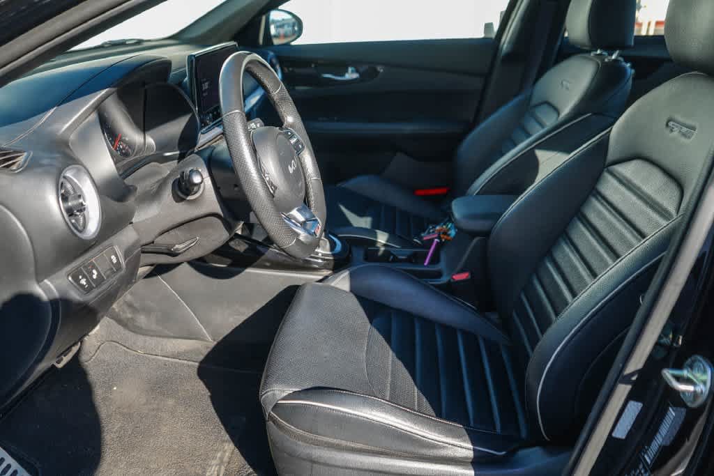 Used 2024 Kia Forte GT-Line w/ GT-Line Premium Package FWD image 10