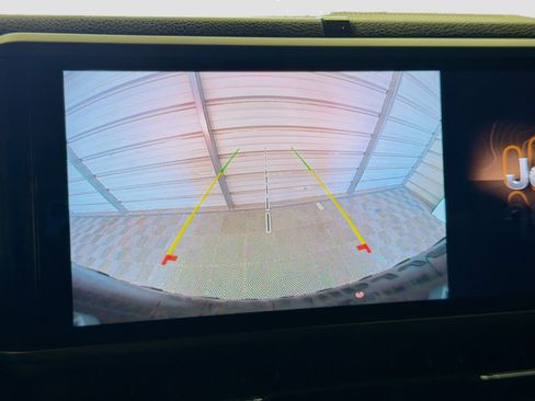 Used 2024 Jeep Wrangler Unlimited image 16