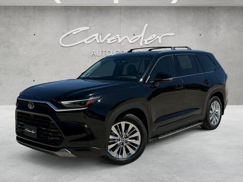 Used 2025 Toyota Grand Highlander AWD image 1