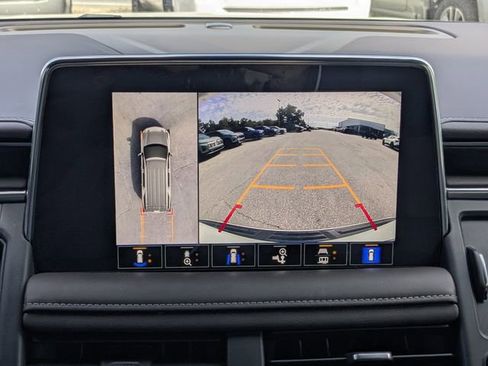 Used 2022 Chevrolet Tahoe LT w/ Luxury Package image 32