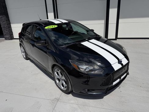 Used 2014 Ford Focus ST w/ Equipment Group 202A FWD image 2