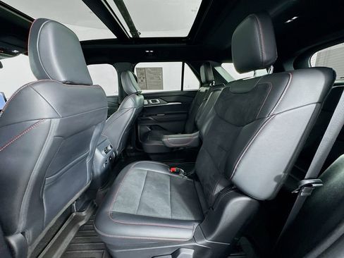 Used 2025 Ford Explorer ST w/ Sun And Sound Package image 23