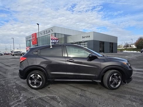 Used 2018 Honda HR-V EX image 16