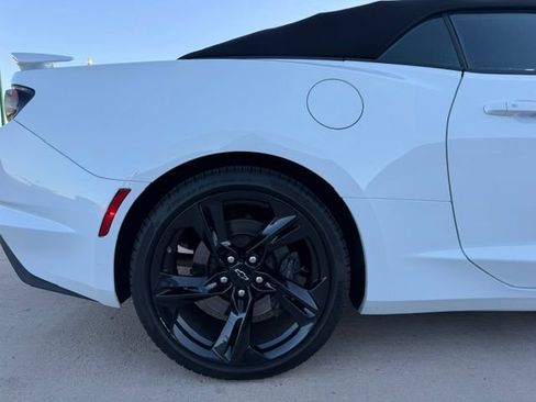 Used 2023 Chevrolet Camaro SS RWD image 9