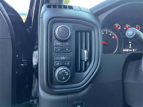 Used 2025 Chevrolet Silverado 1500 Custom Trail Boss image 21