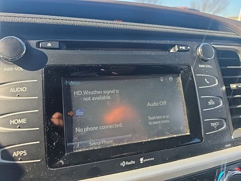 Used 2015 Toyota Highlander Plus image 19