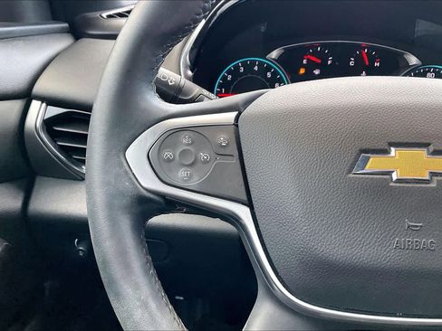 Used 2023 Chevrolet Traverse LT image 22