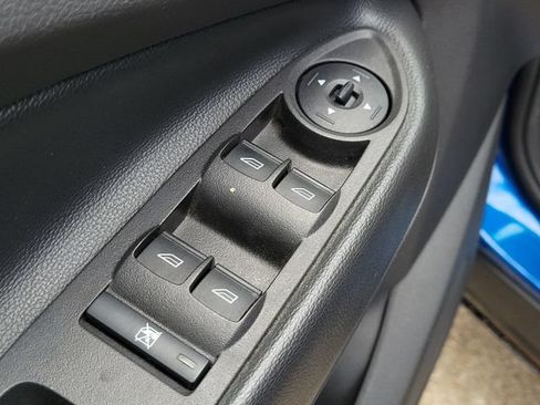 Used 2017 Ford Escape SE FWD image 9