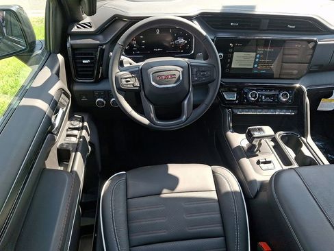New 2026 GMC Sierra 1500 AT4X AWD/4WD image 7