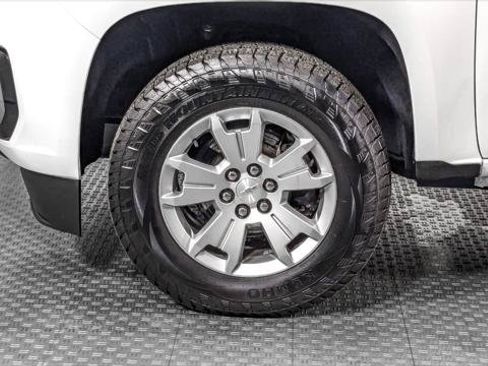 Used 2022 Chevrolet Colorado LT w/ Fleet Safety Package AWD/4WD image 27