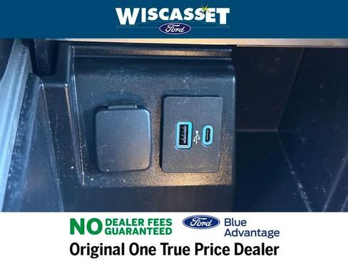 Certified 2022 Ford Explorer XLT w/ Equipment Group 202A image 18