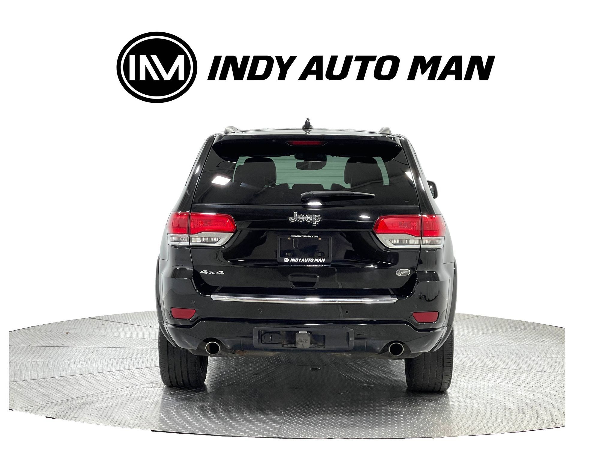 Used 2017 Jeep Grand Cherokee Overland w/ Jeep Active Safety Group AWD/4WD image 5