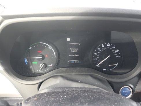 Used 2024 Toyota Sienna LE image 14