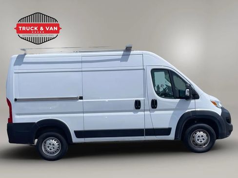 Used 2024 RAM ProMaster 2500 FWD image 7