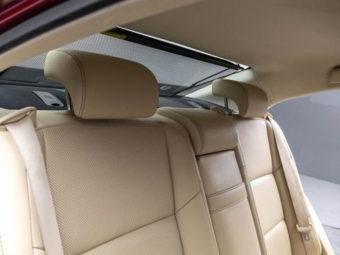 Used 2014 Lexus ES 350 w/ Luxury Package image 28