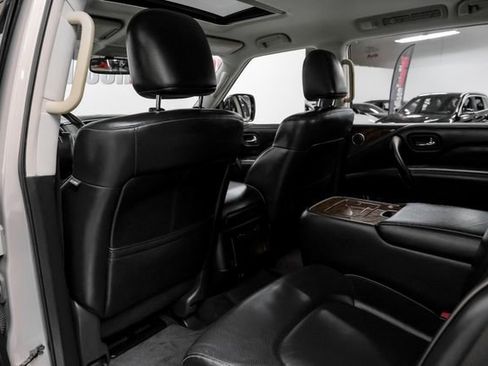 Used 2018 INFINITI QX80 2WD w/ Driver Assistance Package image 31