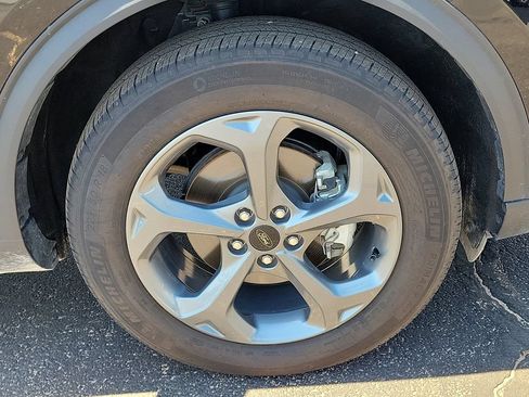 Used 2025 Ford Escape ST-Line AWD/4WD image 7