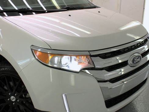 Used 2012 Ford Edge Limited image 18
