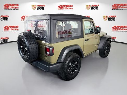 Used 2025 Jeep Wrangler Sport AWD/4WD image 14