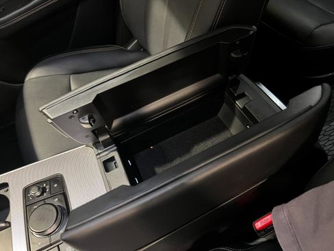 Used 2025 MAZDA CX-90 Plug-In Hybrid w/Premium Sport image 21